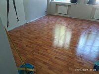 Укладка линолеума, монтаж ПВХ-плитки